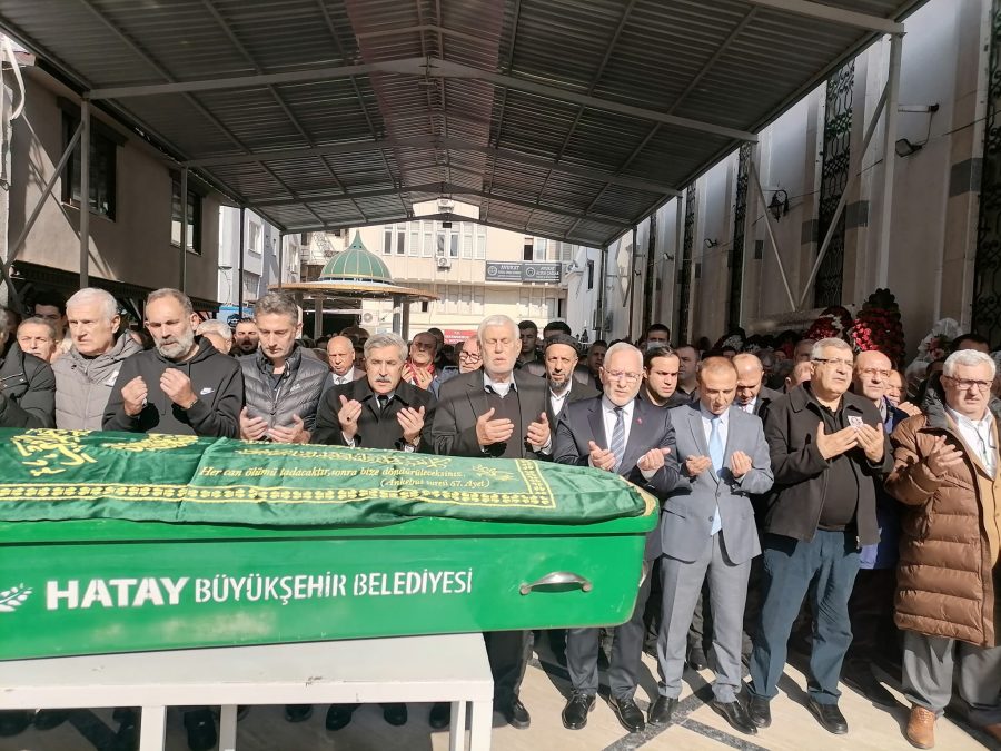 ZÜBEYDE ASLAN EBEDİYETE UĞURLANDI