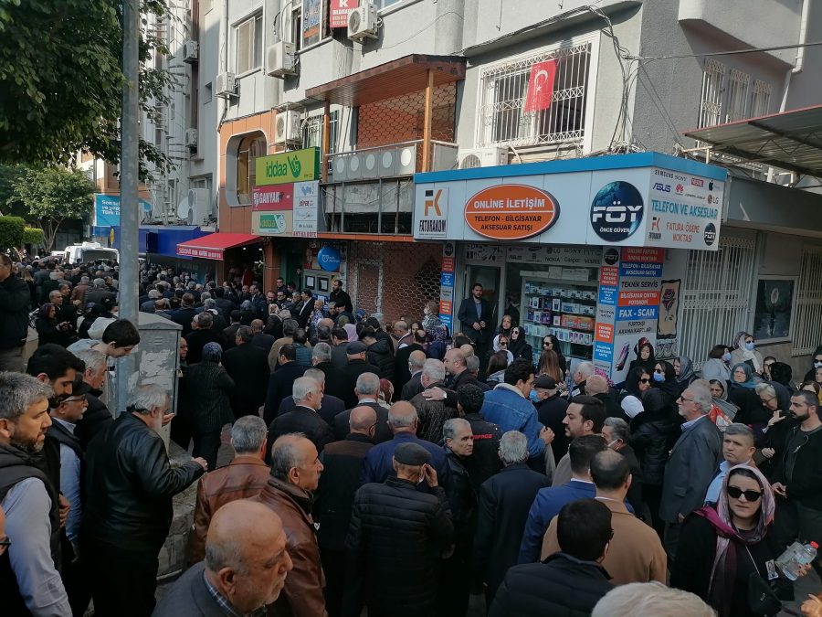 ZÜBEYDE ASLAN EBEDİYETE UĞURLANDI