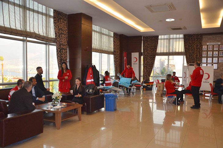 İTSO Önderliğinde Kızılay Kan Merkezi İle Kan Bağış Kampanyası Düzendi