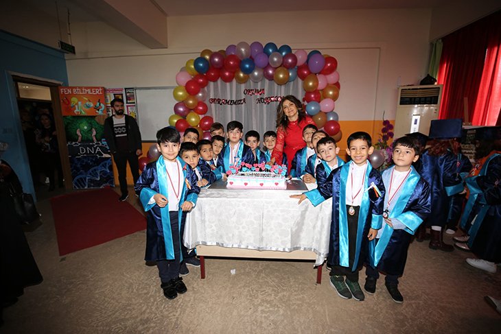 Denizciler Mustafa Kemal İlkokulu 1-B sınıfından okuma bayramı