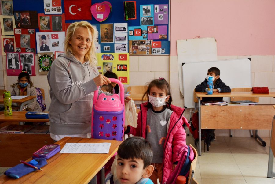 İzmir’den Belen’e gönül köprüsü