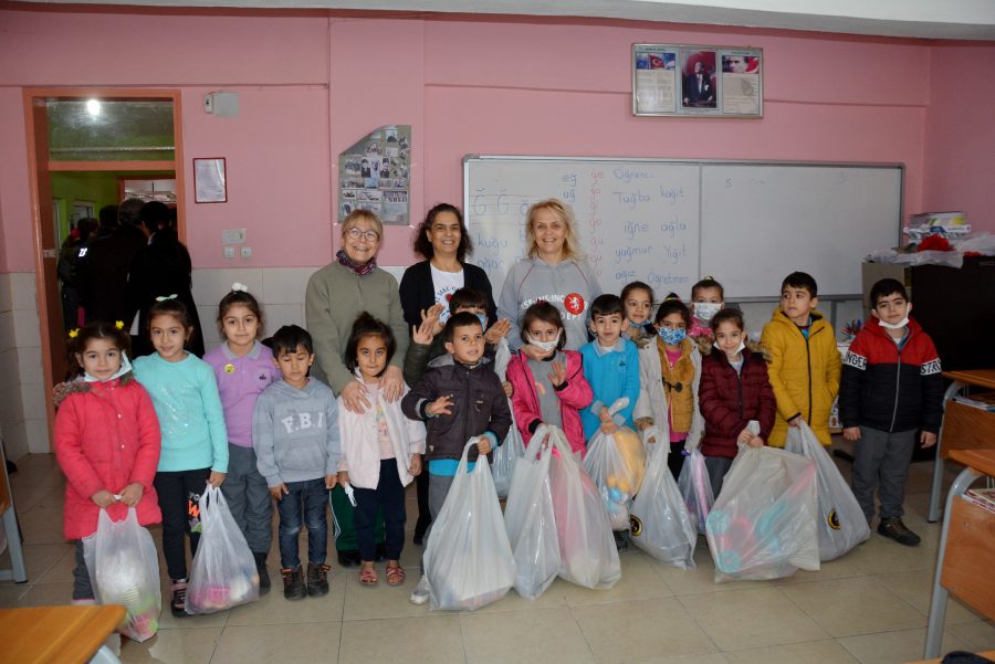 İzmir’den Belen’e gönül köprüsü