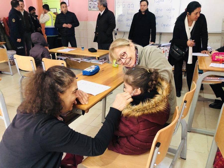 İzmir’den Belen’e gönül köprüsü