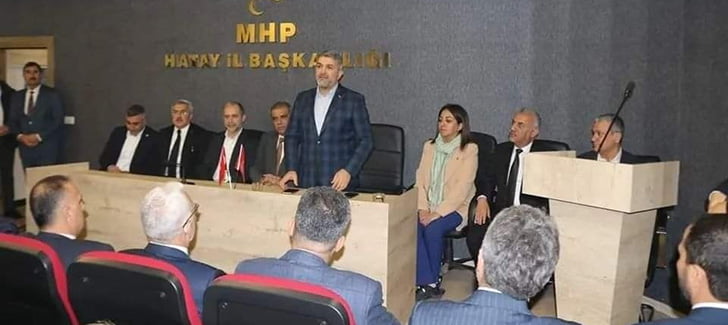 AK Parti Heyetinden MHP&#8217;ye Hayırlı Olsun Ziyareti