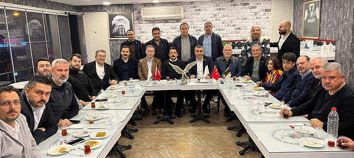 Tüm Renkler Kartalın Kanatları Altında Toplandı