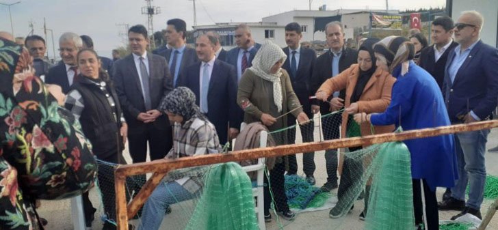 ARSUZ&#8217;DA AĞ ÖRME KURSU AÇILDI