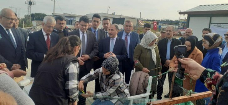 ARSUZ&#8217;DA AĞ ÖRME KURSU AÇILDI