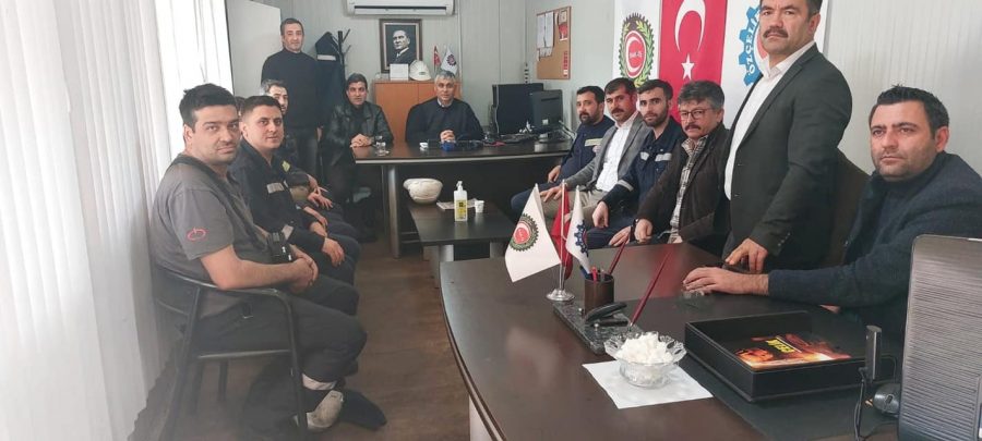 Güngör Hem Masa Başında Hem de Sahada Mücadele Ediyor