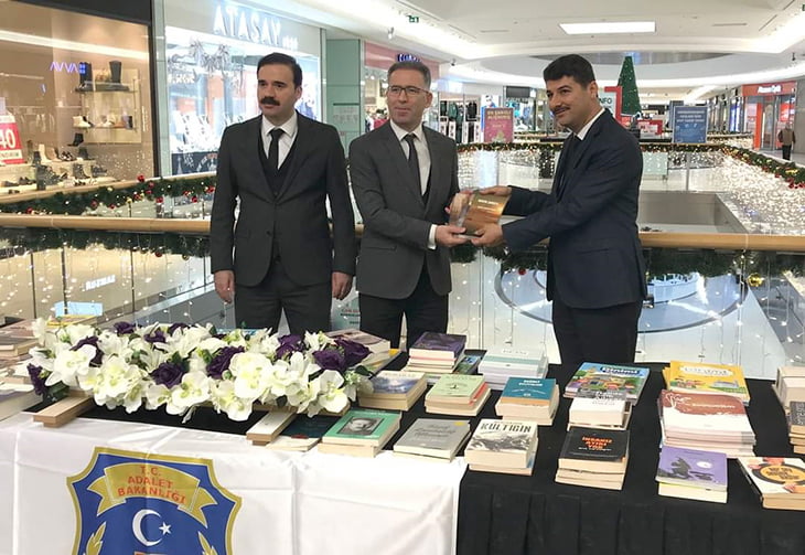 KİTAP BAĞIŞIYLA DESTEK OLDULAR