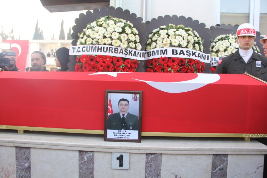 Hataylı şehit son yolculuğuna uğurlandı