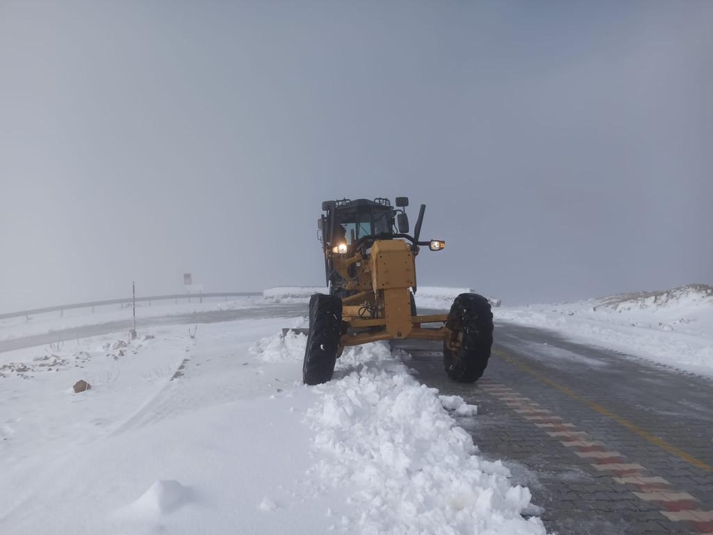 HBB Ekipleri Karla Mücadele Ediyor