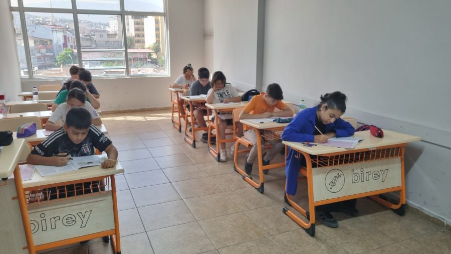 Öğrencilerimizin Başarısı İçin Çok Çalışıyoruz