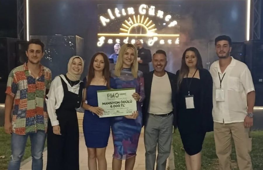 İSTE öğrencileri aldıkları kaliteli eğitimleri başarıya dönüştürüyor  