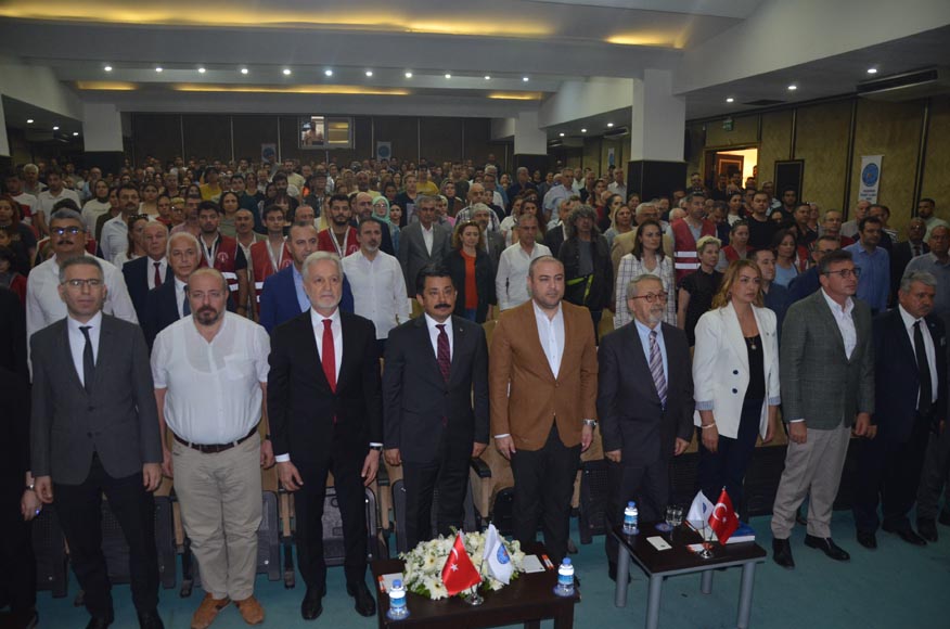 Prof. Dr. Naci Görür İskenderun&#8217;da