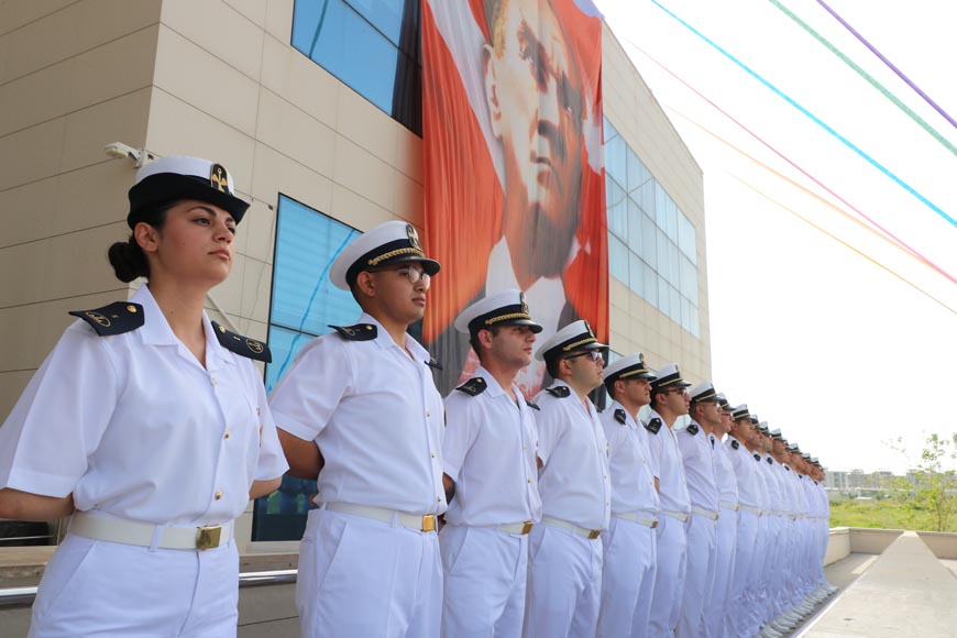 İSTE’Lİ DENİZCİLER MESLEK YEMİNİ ETTİ